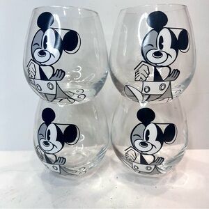 Joyjolt Disney Mickey Mouse Constructive Collection 15oz Stemless Wine Glass Set